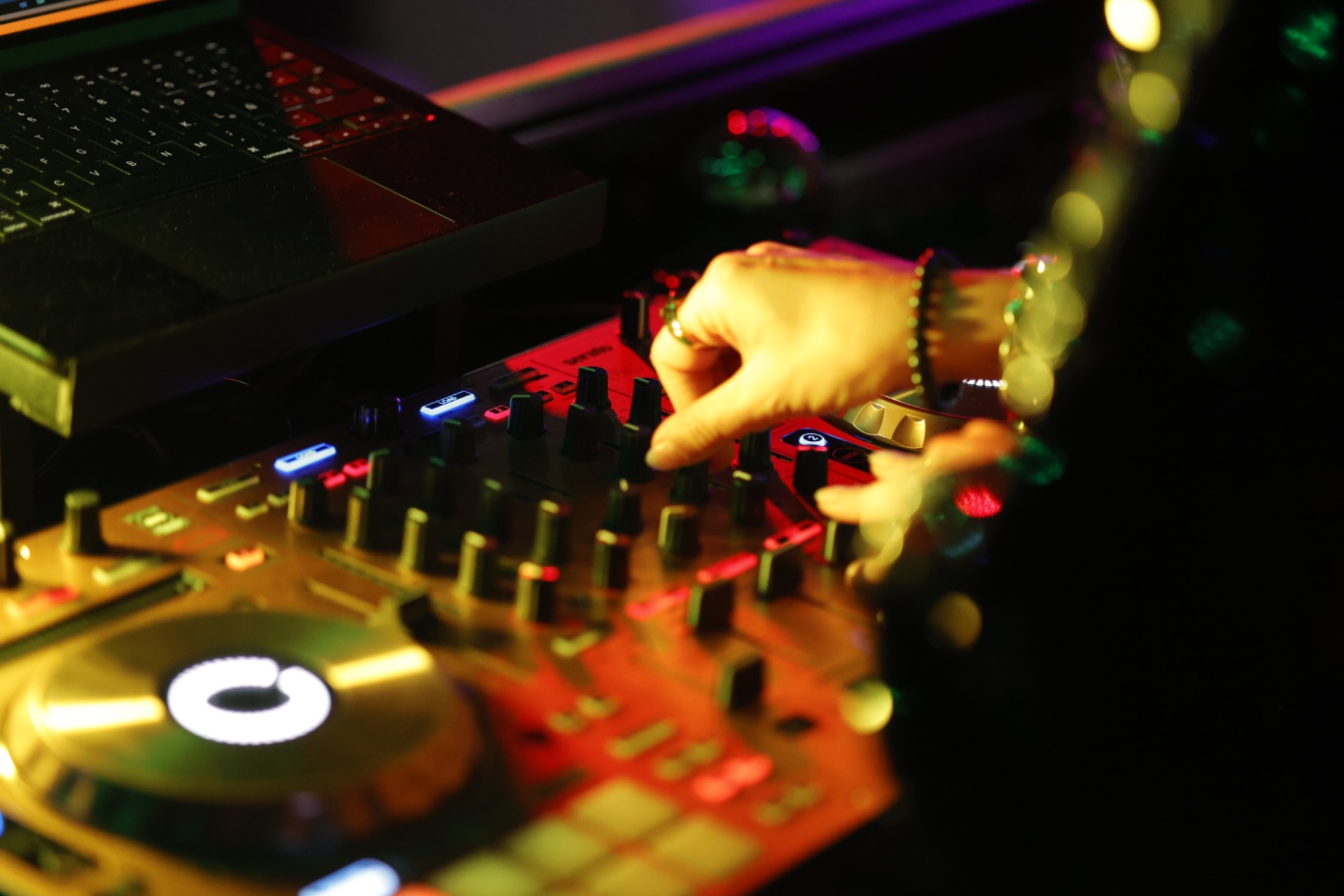 Eventos Musicales Dj y percusion